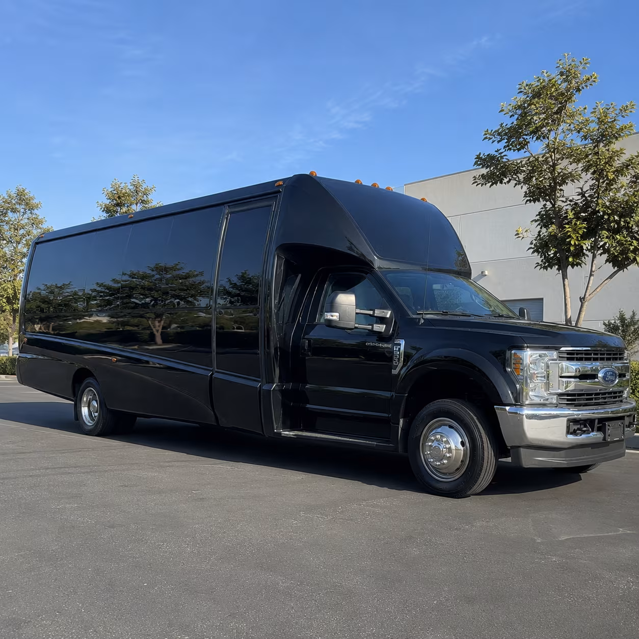 wine tour party buses to warwick valley and the hudson valley